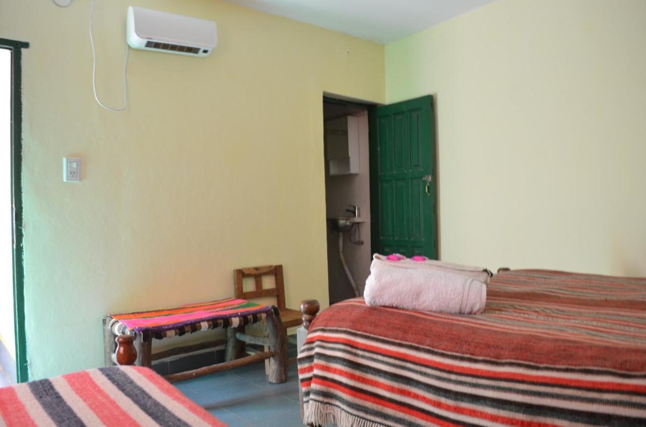 Hostal Milmahuasi Iruya Esterno foto