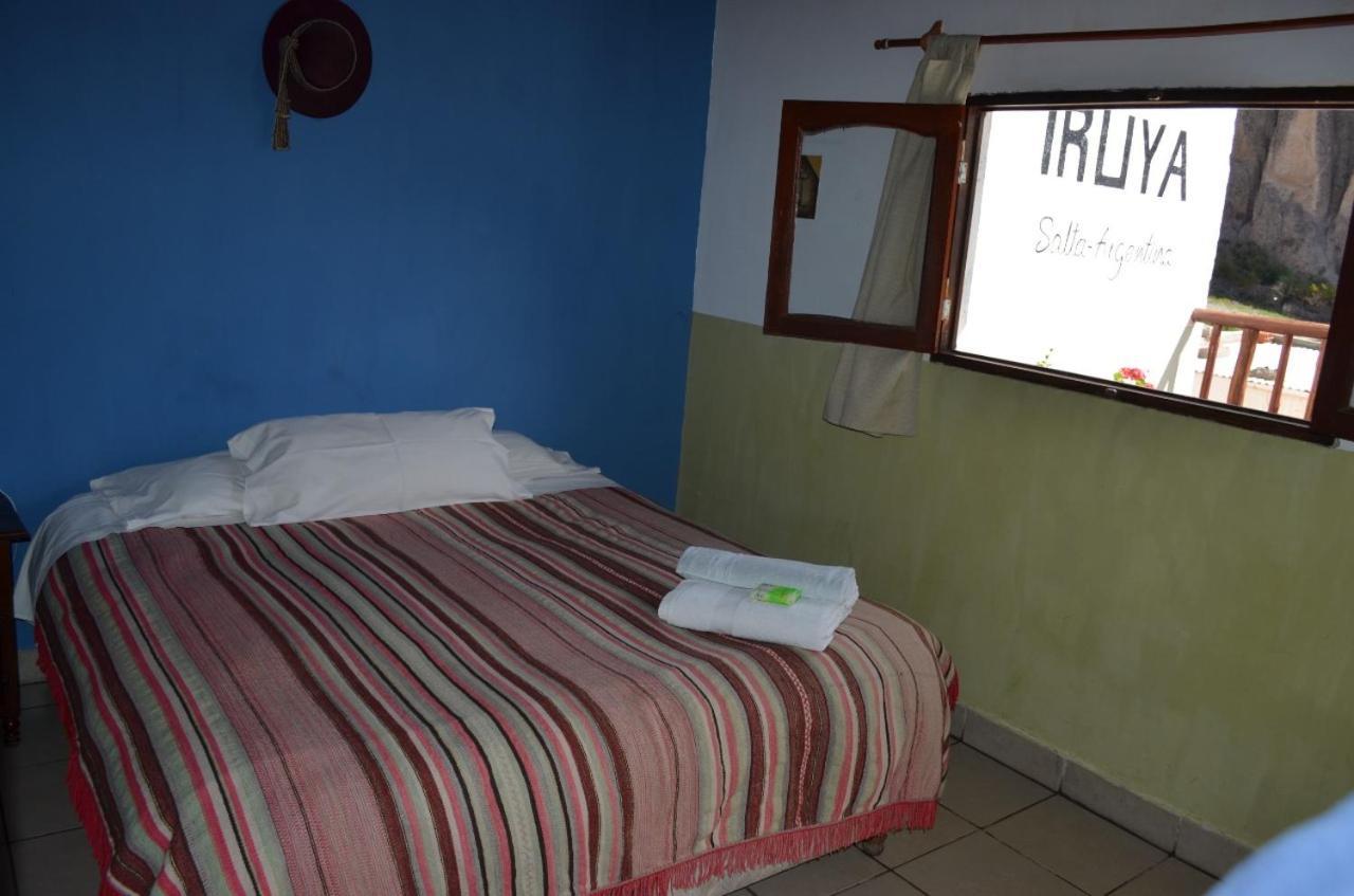 Hostal Milmahuasi Iruya Esterno foto